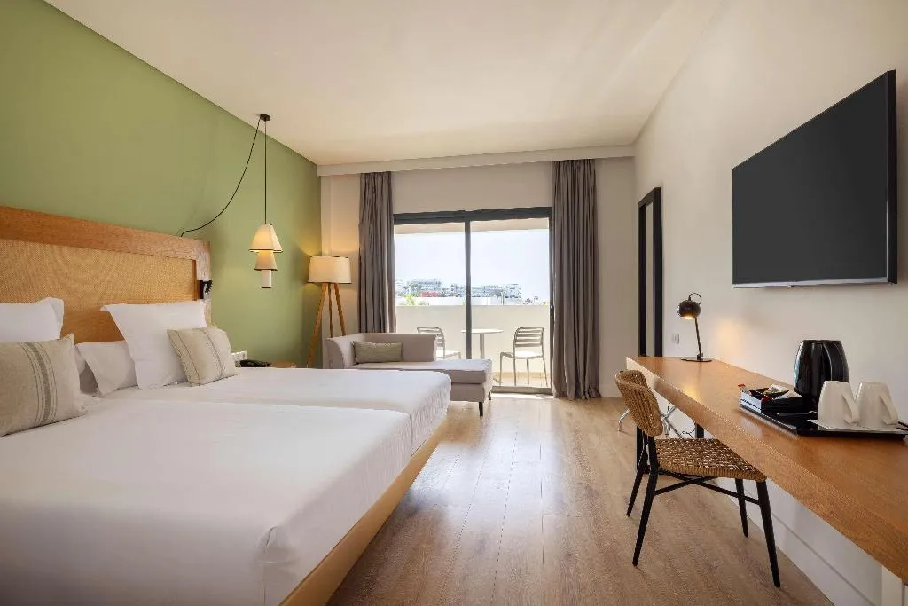 Room, AluaSoul Costa Adeje (Adults Only +16), Tenerife