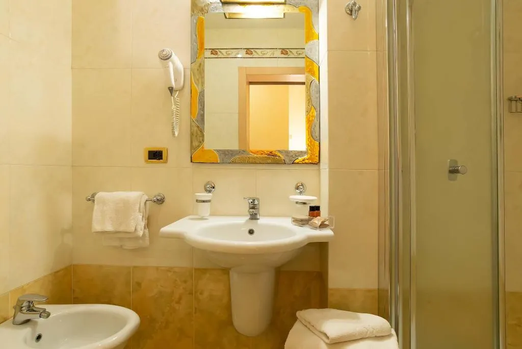 Room, Alba Palace, Florence