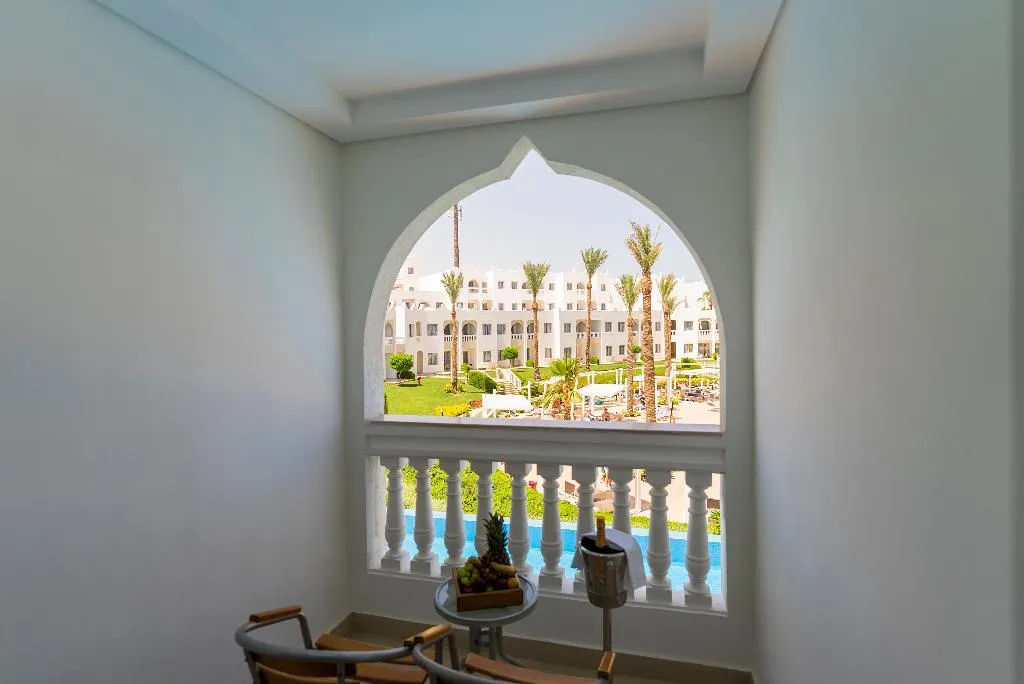DOUBLE SUPERIOR SIDE SEA VIEW Room, Sunrise Diamond Beach Resort – Grand Select-, Red Sea Riviera