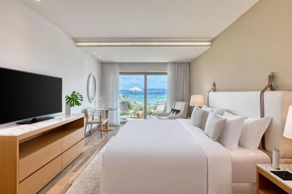 SUITE BEACH FRONT Room, Domes Miramare, A Luxury Collection Resort, Corfu, Corfu