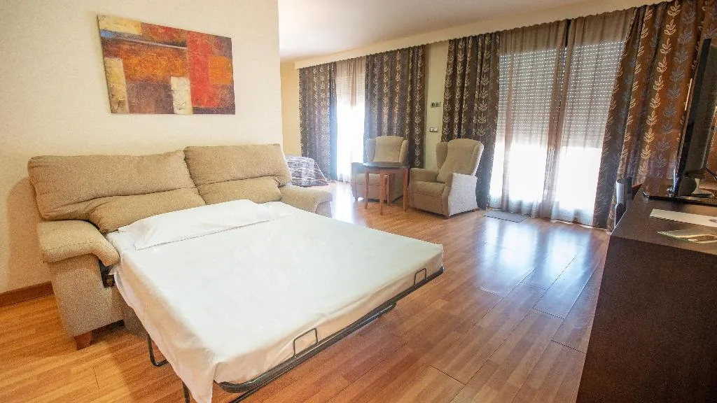 FAMILY ROOM STANDARD Room, Moon Dreams CalaBahia, Costa Del Sol