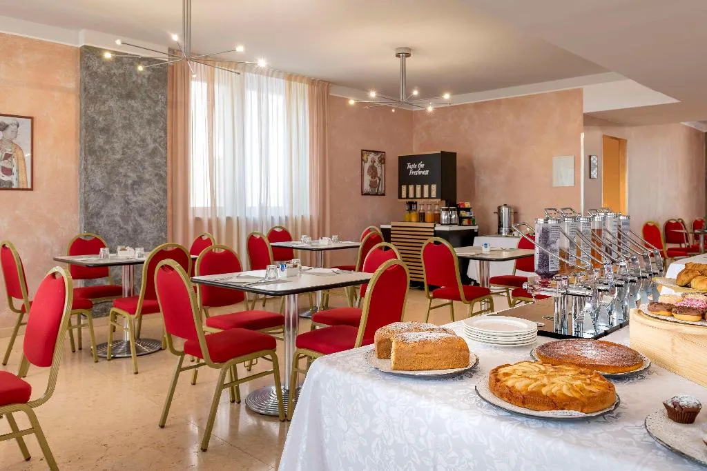 Restaurant, Best Western Cavalieri della Corona, Milan