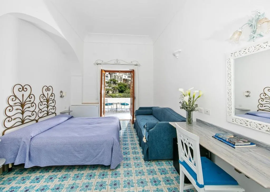 Room, Hotel Vittoria Positano, Naples