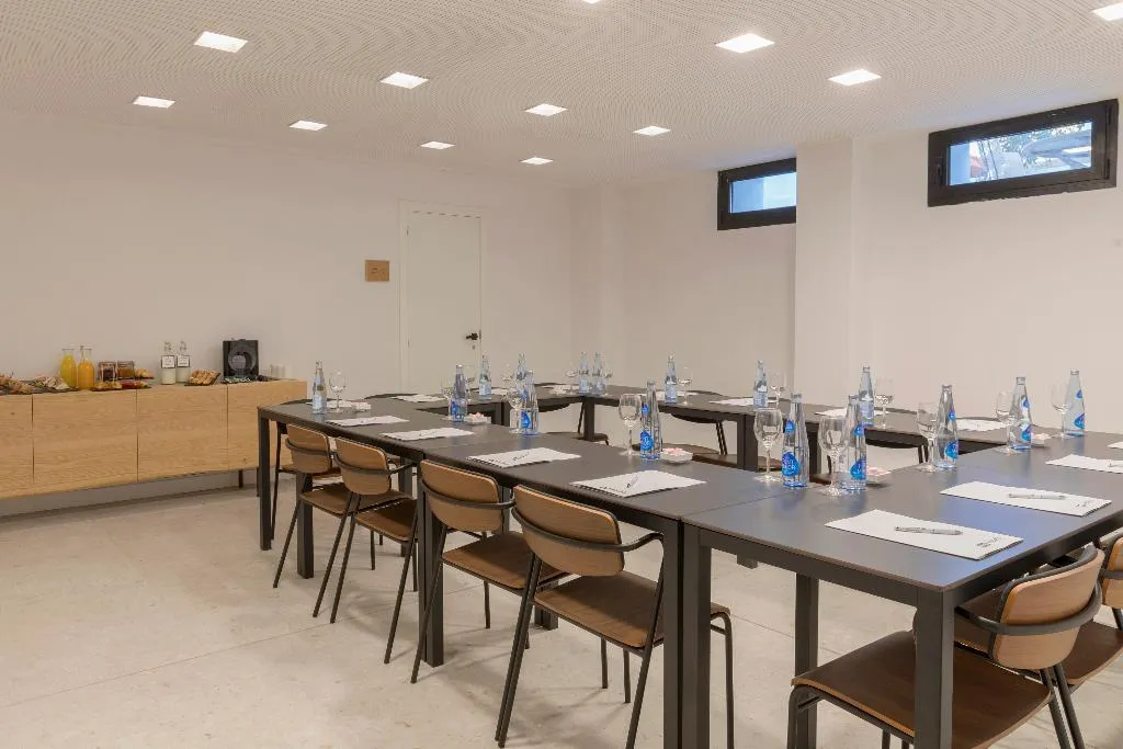 Conferences, HM Ayron Park, Majorca