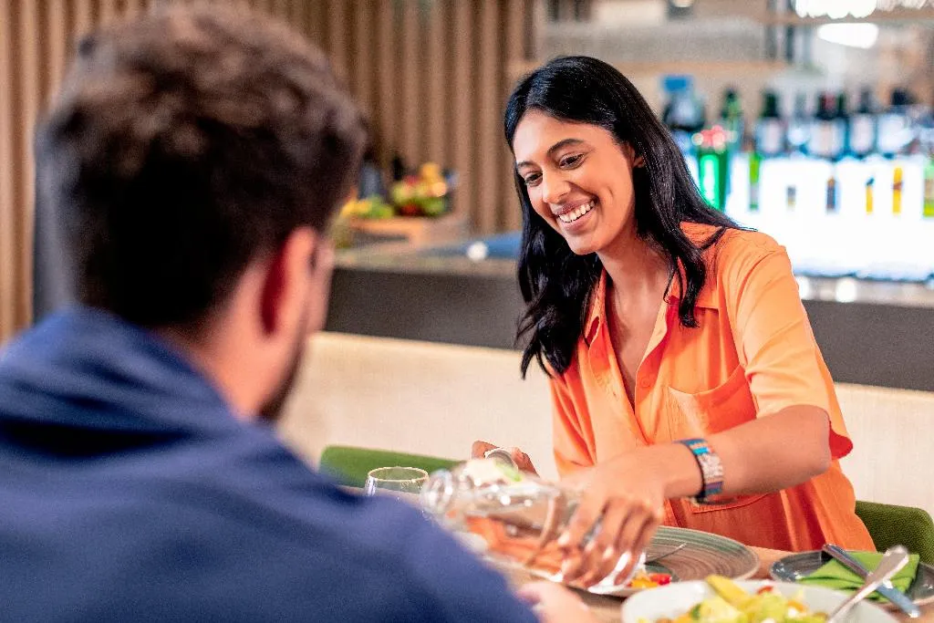 Restaurant, Holiday Inn Hotel & Suites Dubai Science Park, Dubai
