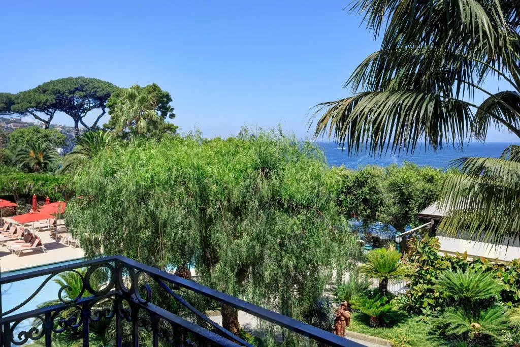 SUITE COMFORT Room, Grand Hotel Ambasciatori, Naples