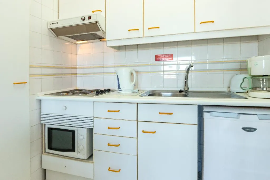 APARTMENT ONE BEDROOM Room, Janelas do Mar, Algarve