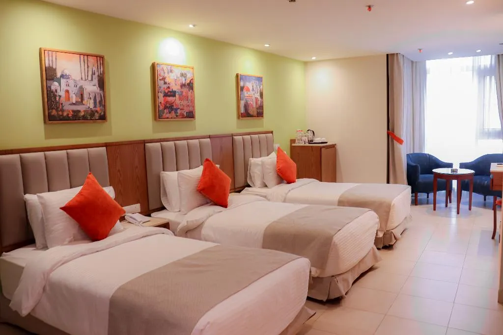 TRIPLE WITH VIEWS Room, Almadiafa Hotel, Cairo