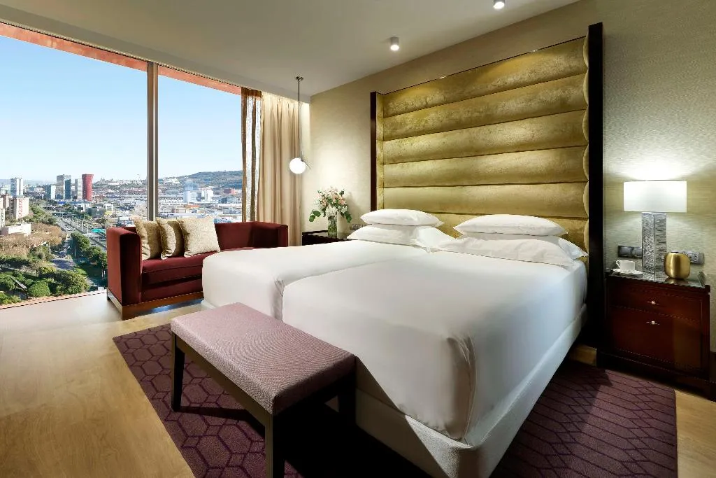 Room, Hyatt Regency Barcelona Tower, Barcelona