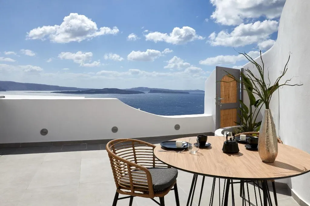 Room, Allure Breeze Suites, Santorini