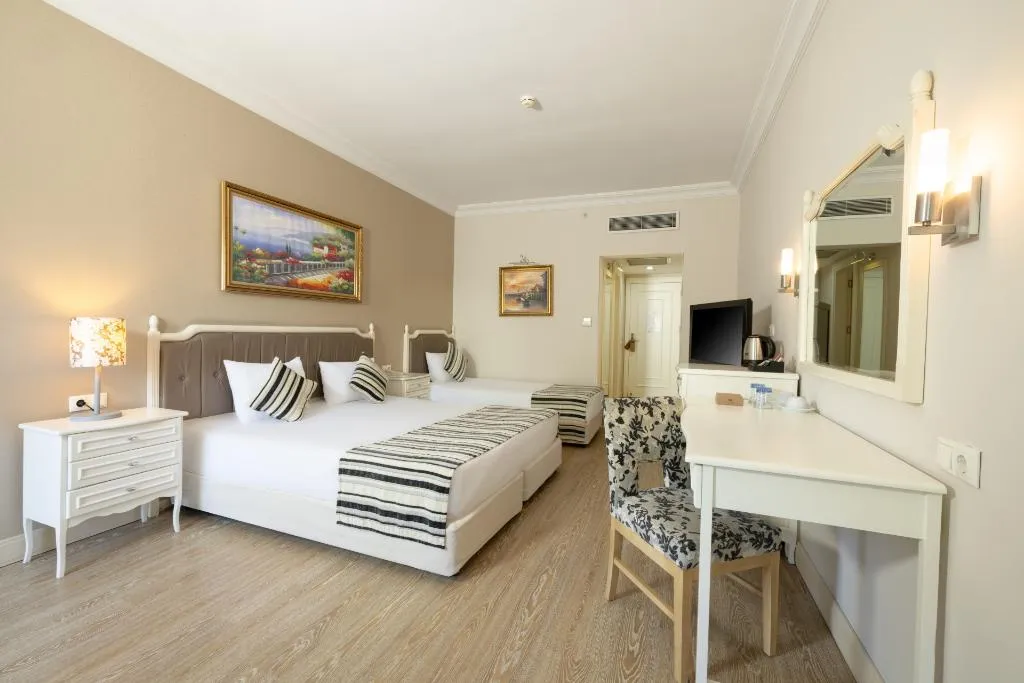 DOUBLE CAPACITY 4 Room, Crystal Tat Beach Pearl Collection, Antalya