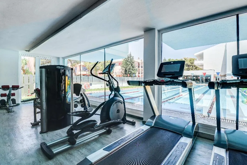 Sports and Entertainment, Hoposa Hotel & Apartments Villaconcha, Majorca