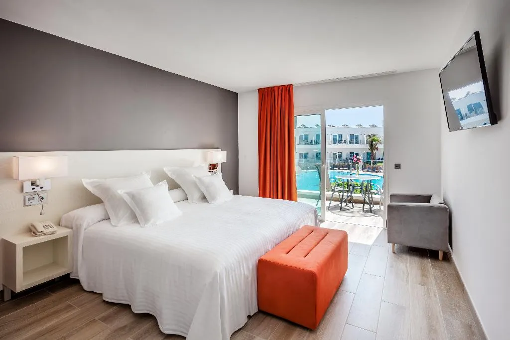 Double or Twin DELUXE Room, Barcelo Corralejo Sands, Fuerteventura