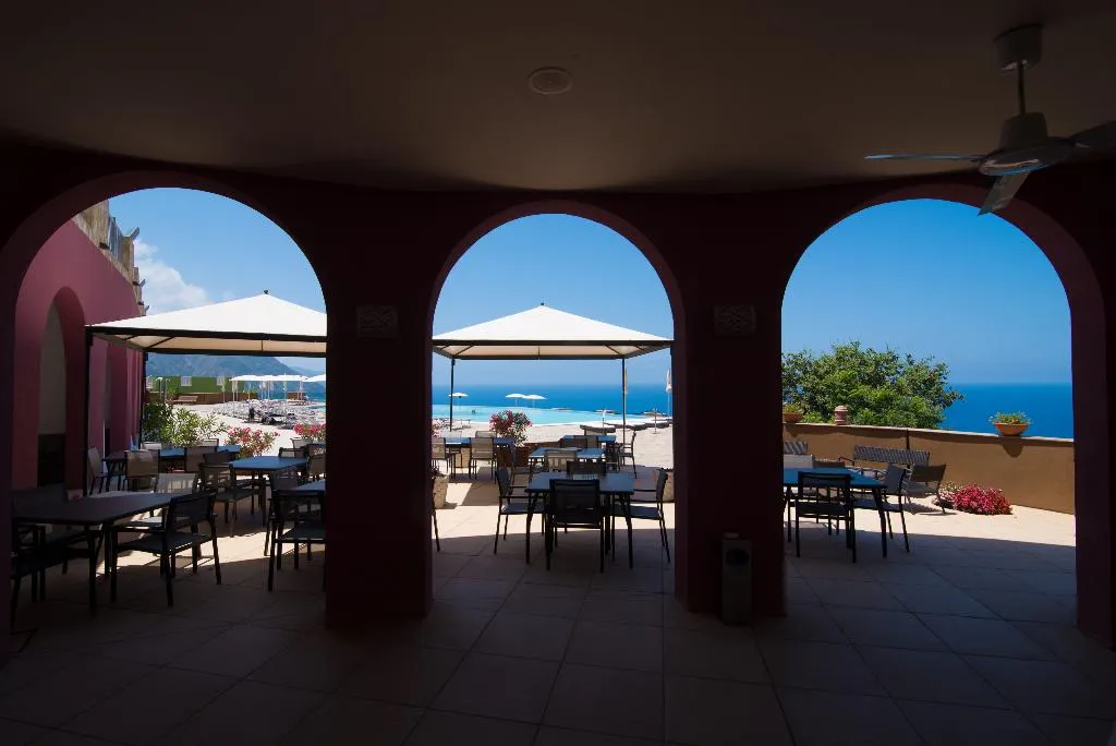 Terrace, GH Avalon Sikani Resort, Catania