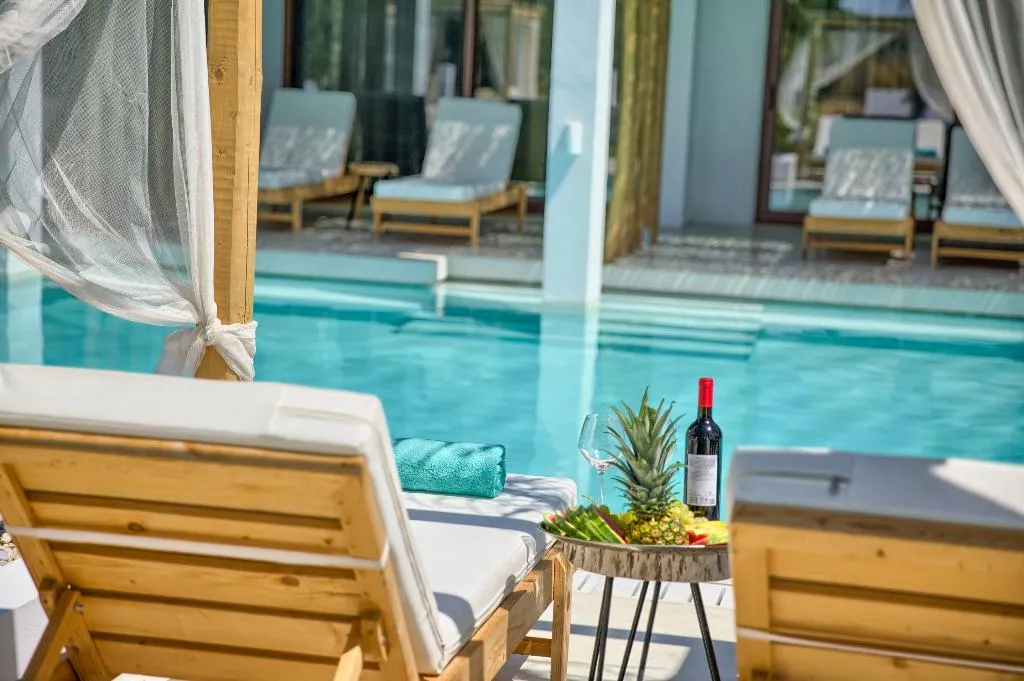 JUNIOR SUITE WITH PRIVATE POOL Room, Alia suites & Alia beachfront suites and spa, Rhodes