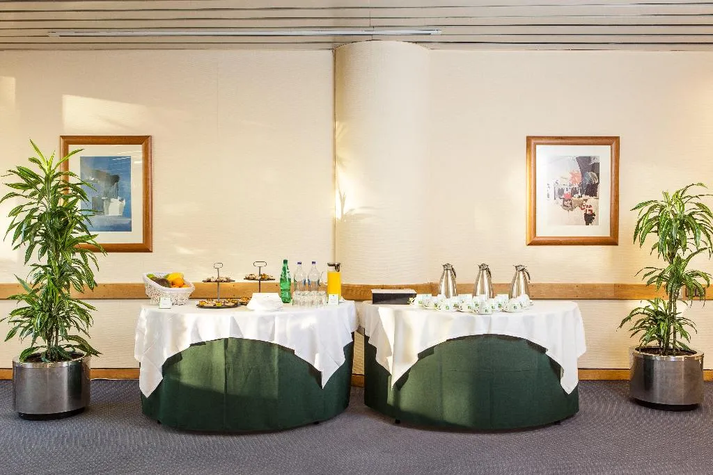 Conferences, Holiday Inn Lisbon Continental, Lisbon
