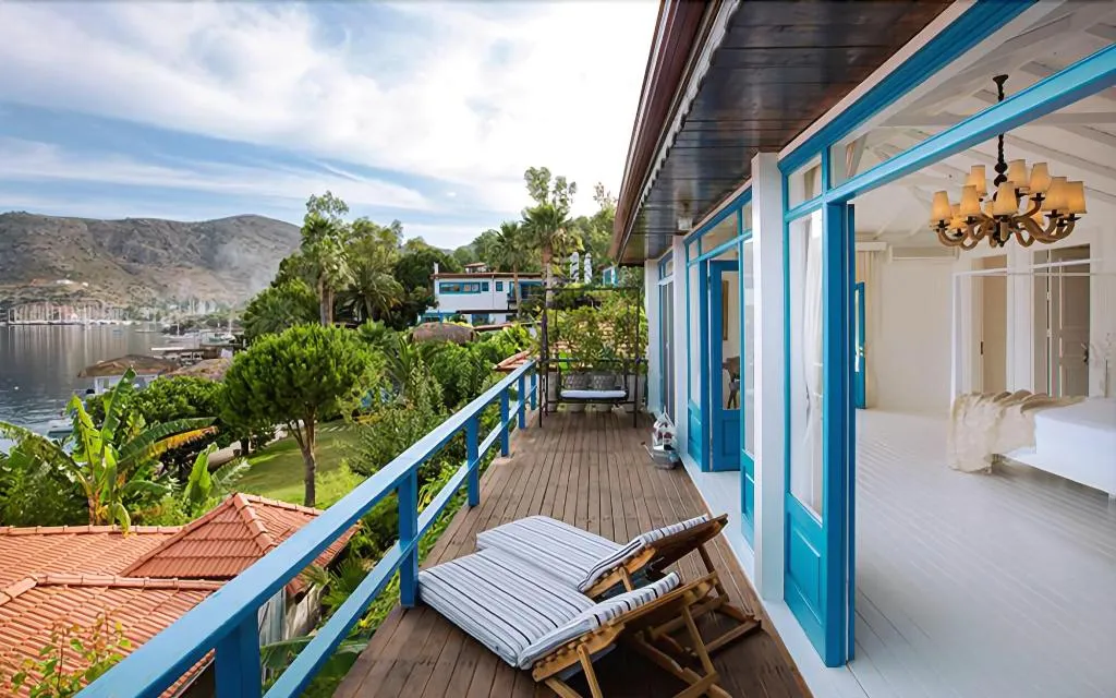 Room, Sabrina's Haus, Dalaman