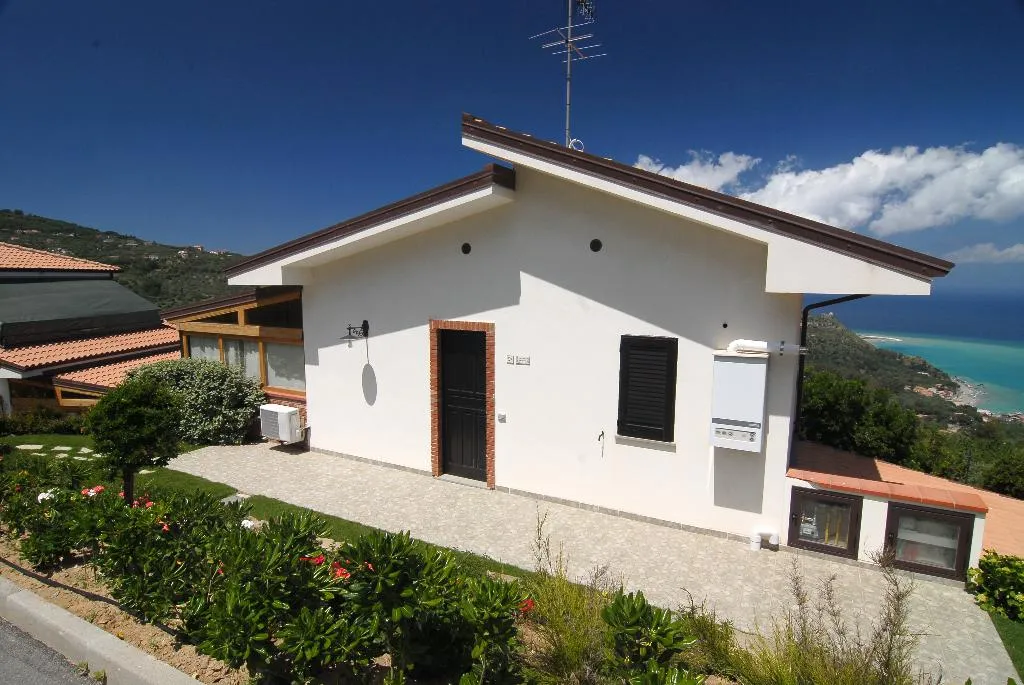 APARTMENT ONE BEDROOM WITH TERRACE Room, Residence Galati, Catania