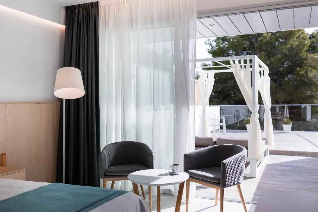 DOUBLE DELUXE SUPERIOR Room, Petit Sagitario ( Only Adults ), Menorca