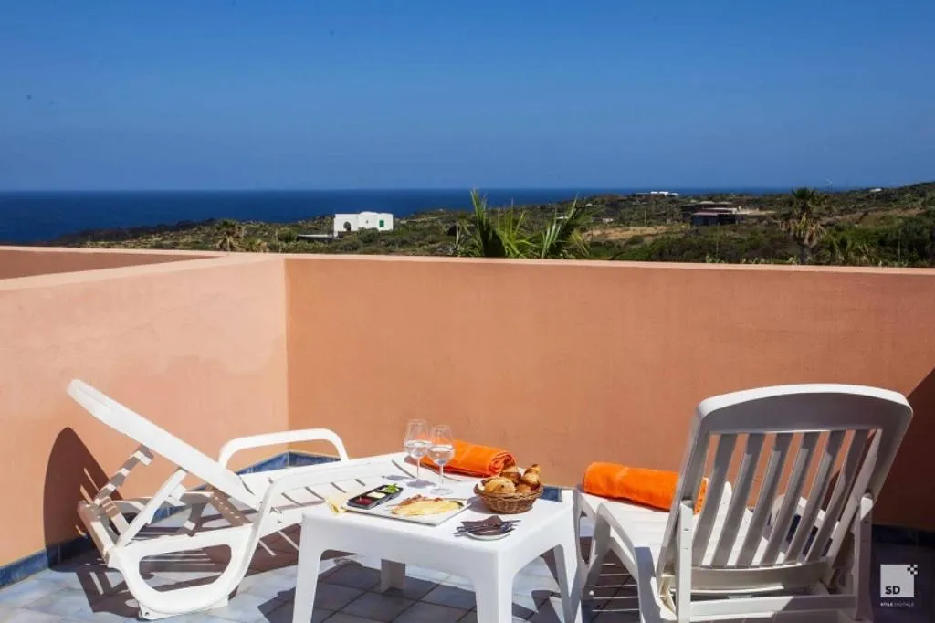 JUNIOR SUITE STANDARD Room, Qalea Pantelleria, Trapani
