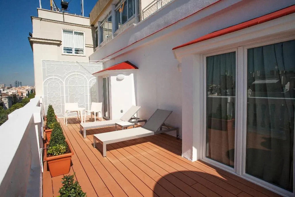 JUNIOR SUITE WITH TERRACE Room, Wellington Hotel & Spa Madrid, Madrid