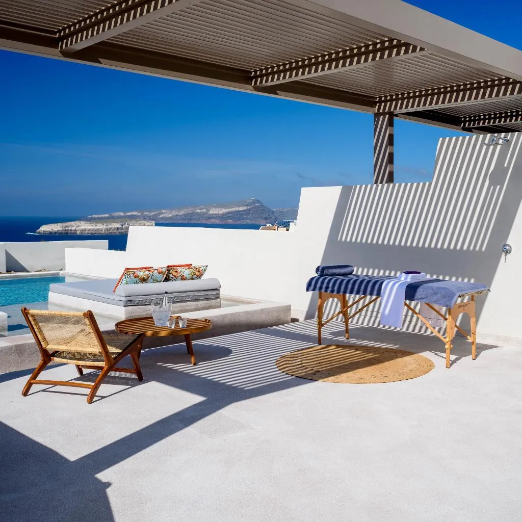 SUITE STANDARD Room, Potnia Theron Suites, Santorini
