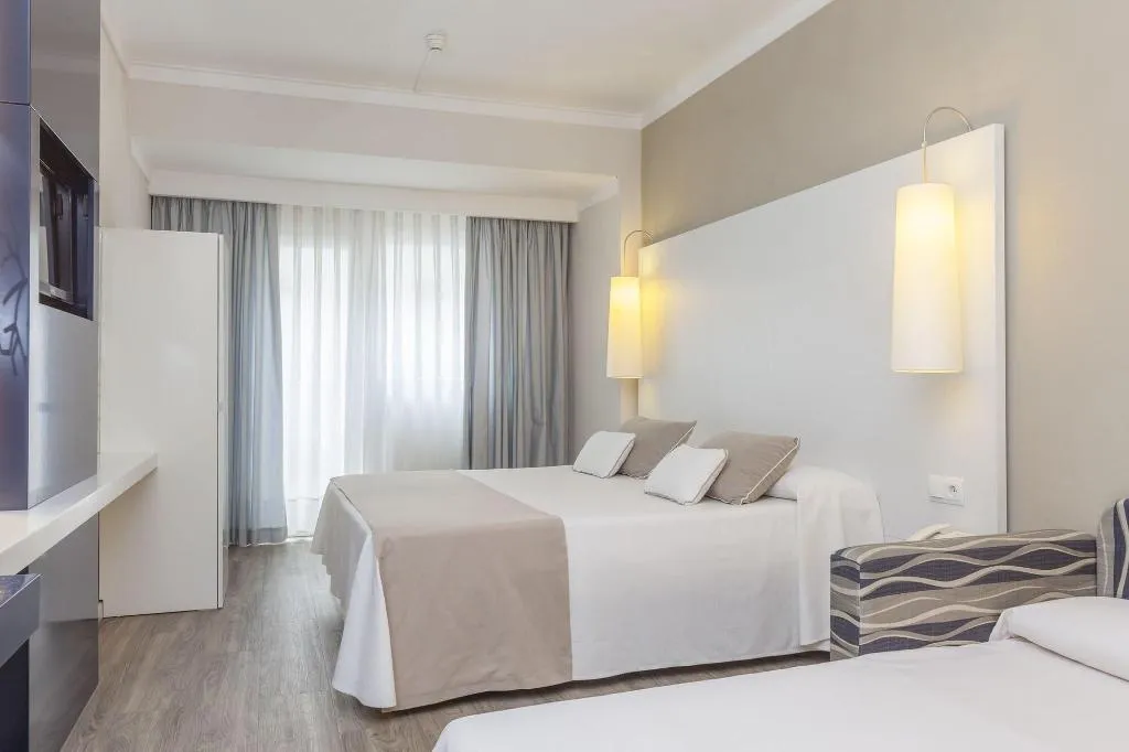 Room, Canyelles Marina 3000, Costa Brava