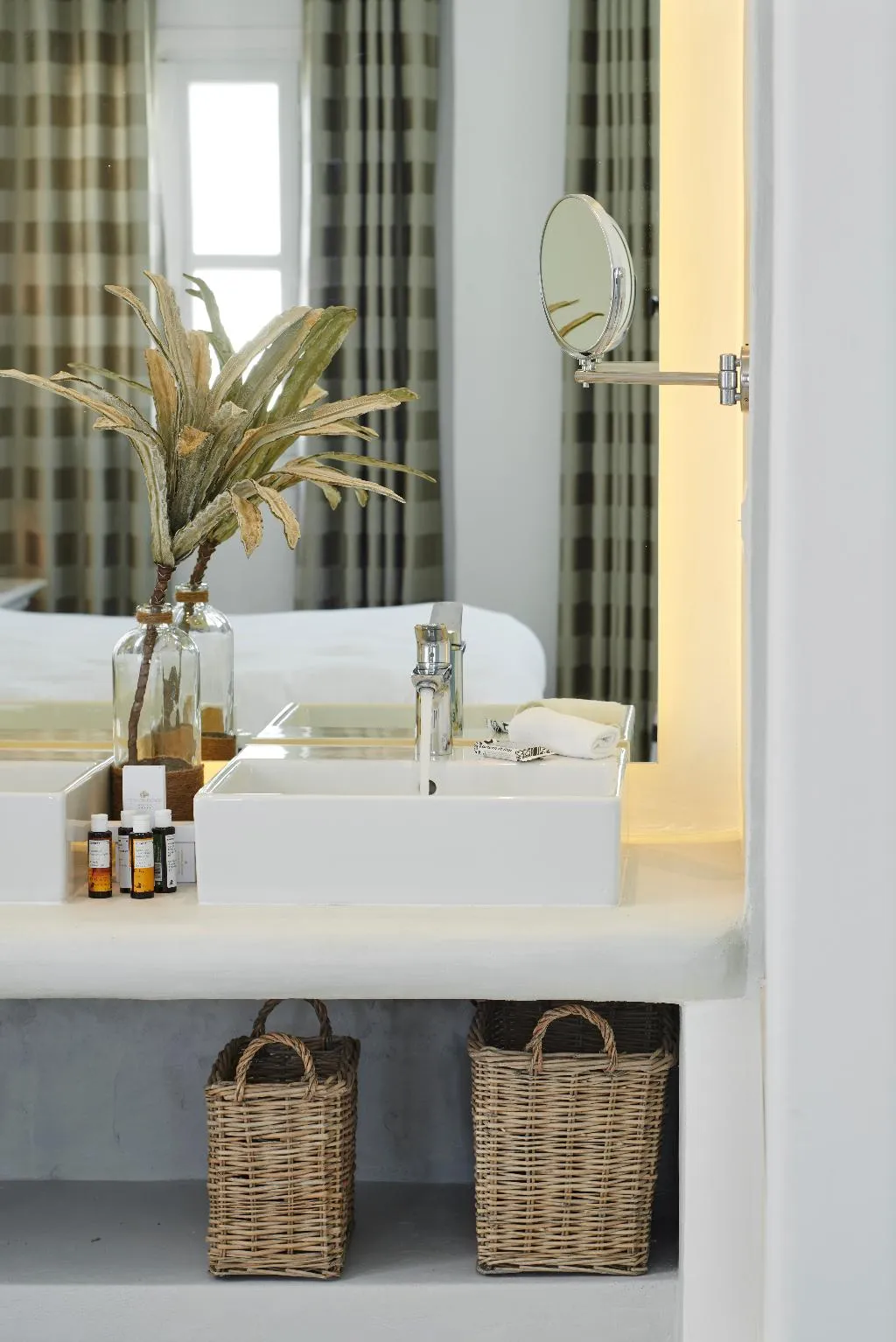 Double or Twin DELUXE SEA VIEW Room, Petinos Beach, Mykonos