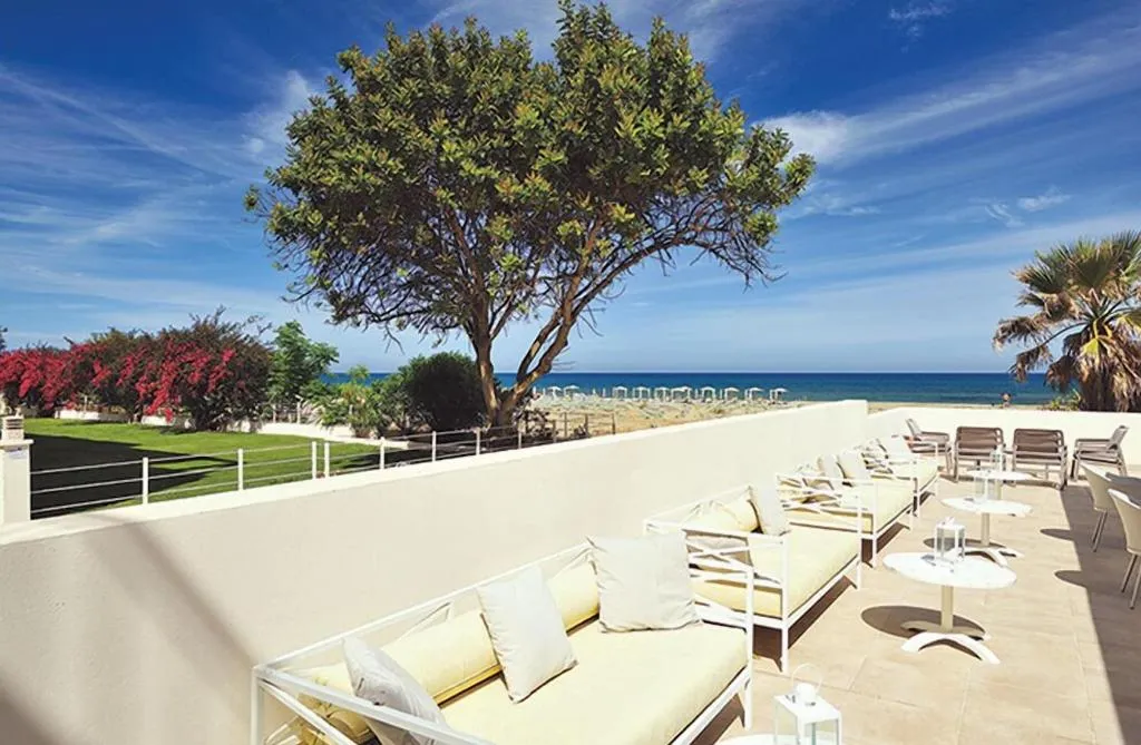 Terrace, Hotel Club Torre Salinas - Adults Only, Cagliari