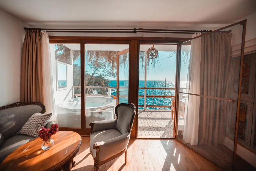 SUITE WITH JACUZZI Room, Zakros hotel lykia, Dalaman