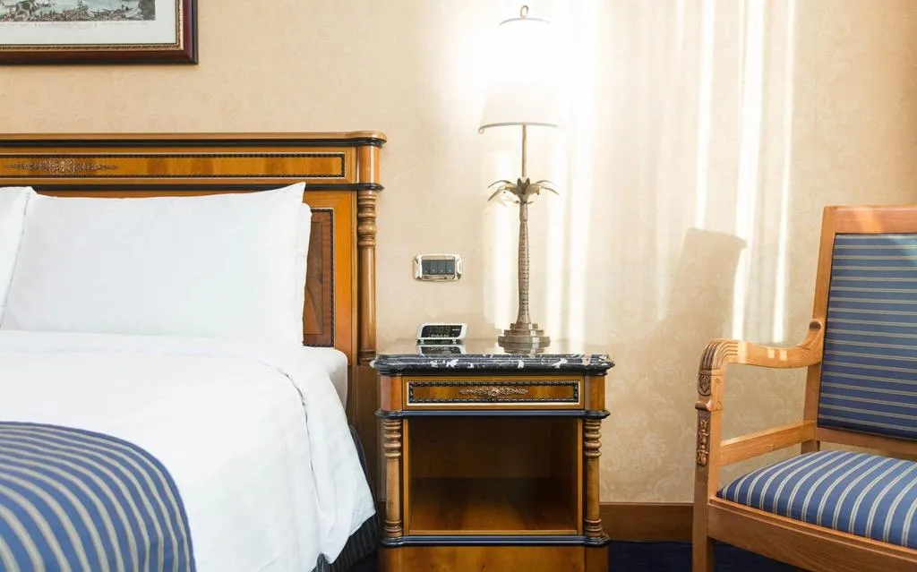 FAMILY ROOM KING SIZE BED Room, Marriott Hotel Rome Park, Rome
