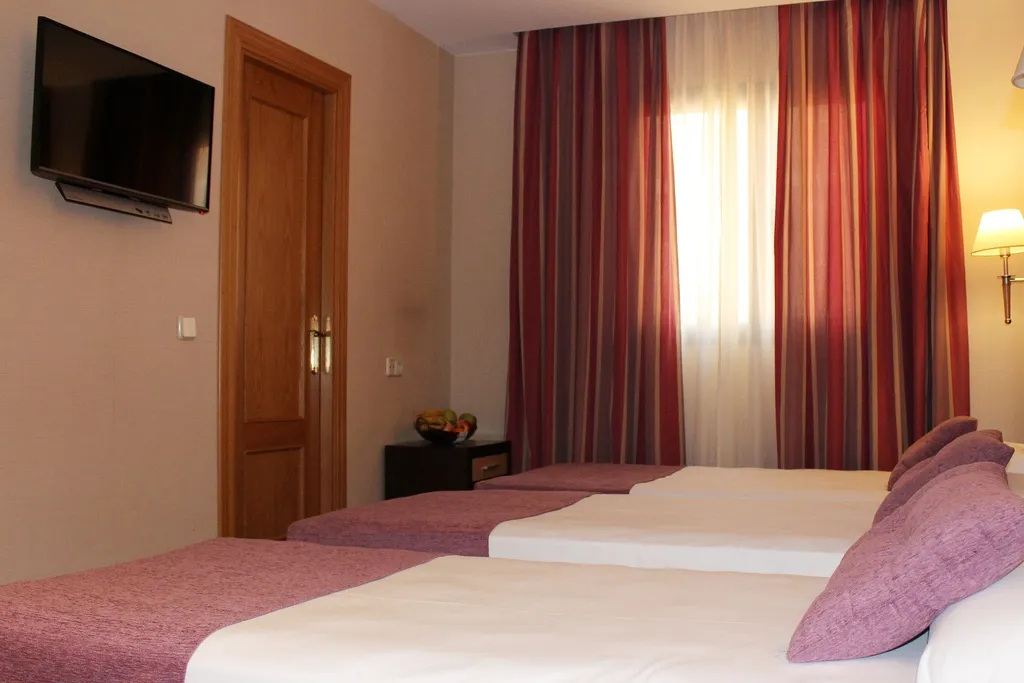 TRIPLE STANDARD Room, Hotel Equo Aranjuez, Madrid