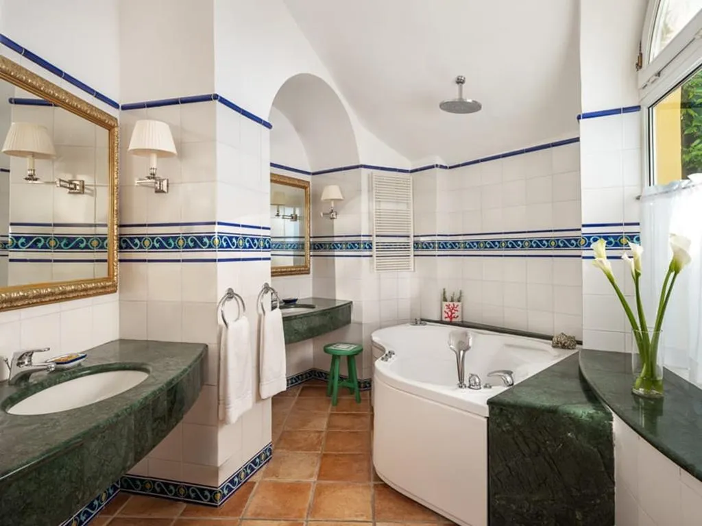 SUITE STANDARD Room, Caesar Augustus, Naples
