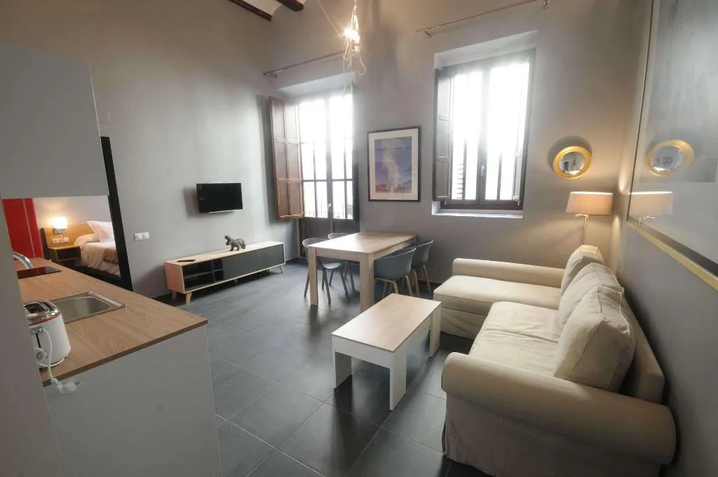 Room, Catalina Suites San Nicolas 3*, Valencia