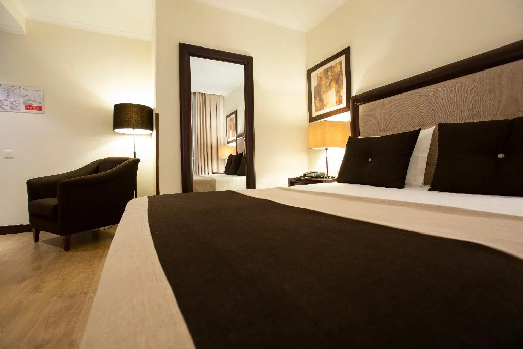 SINGLE STANDARD Room, Veneza Hotel, Porto