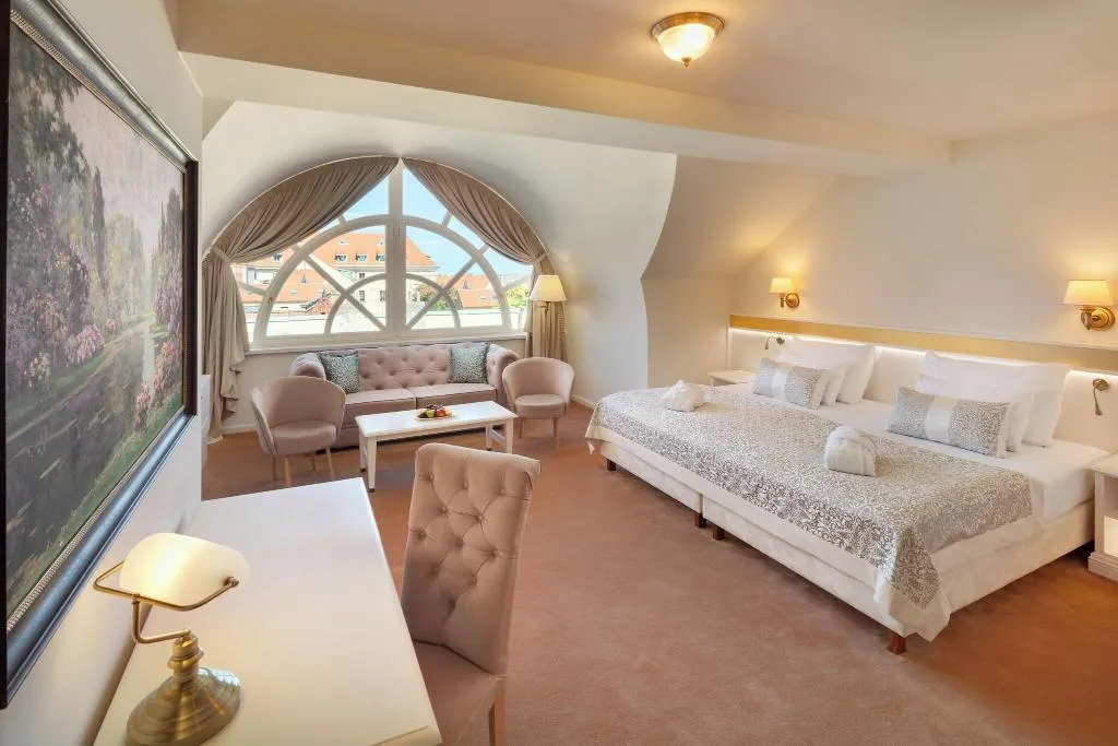 SUITE KING SIZE BED Room, Hotel Savoy Prague, Prague