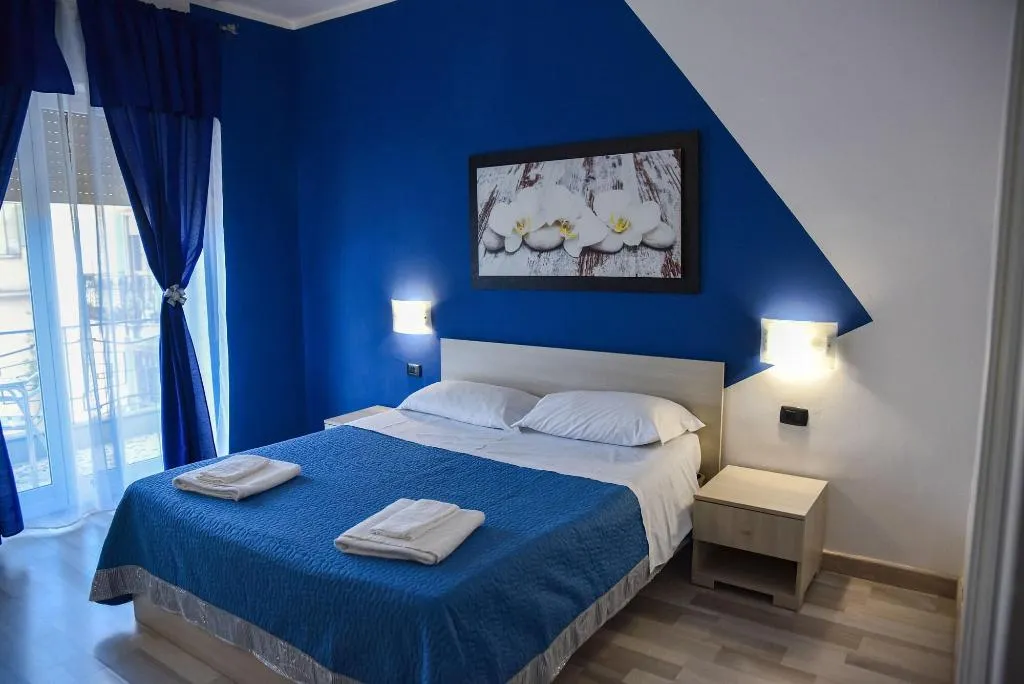Room, Mirosa Bed And Breakfast, Naples