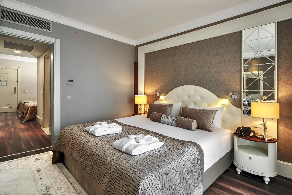 FAMILY ROOM CAPACITY 4 Room, Sunis Efes Royal Palace Resort & Spa Hotel, Izmir