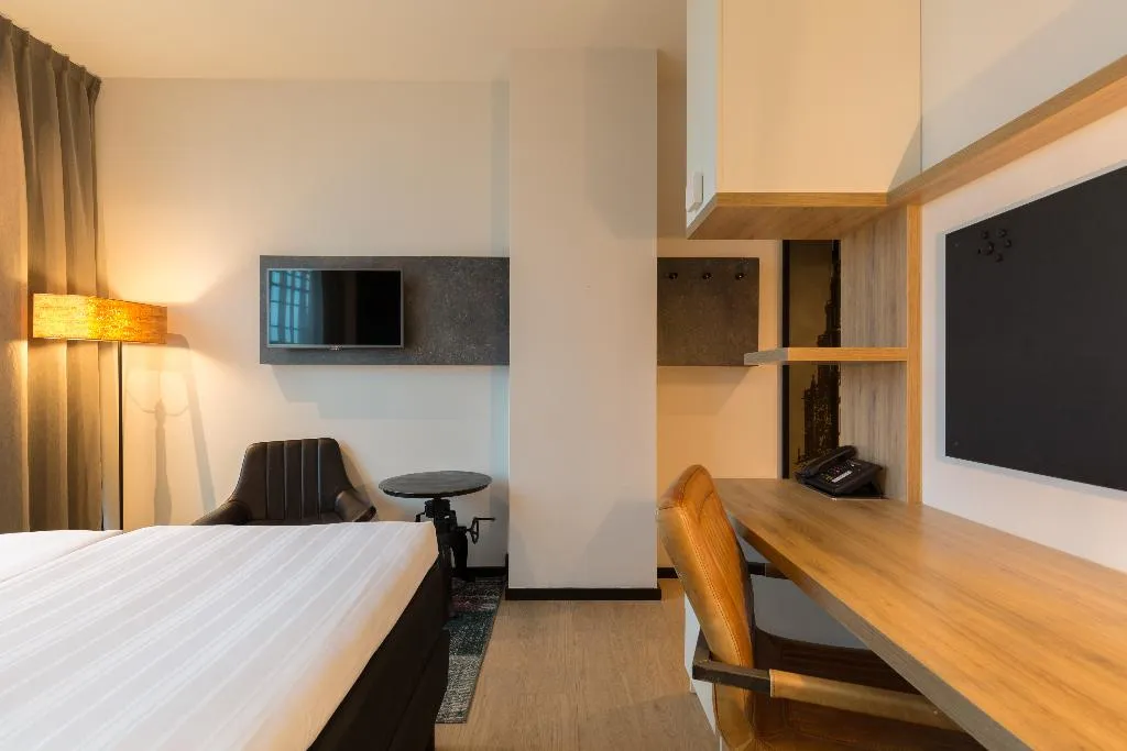 DOUBLE COMFORT Room, Leonardo Hotel Groningen Stadspark, Amsterdam