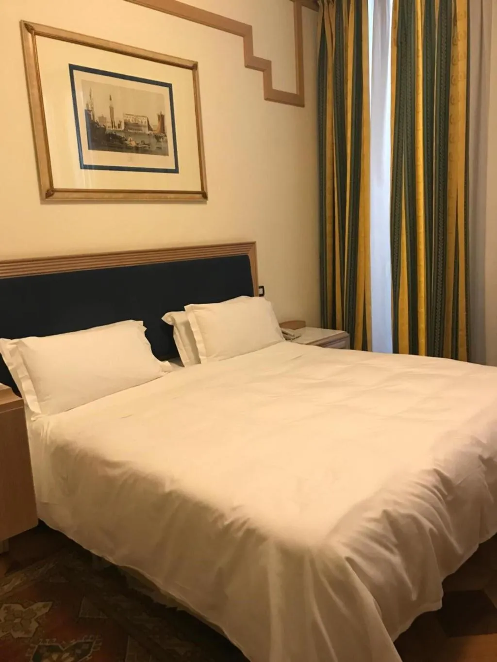 Room, Foscari Palace, Venice