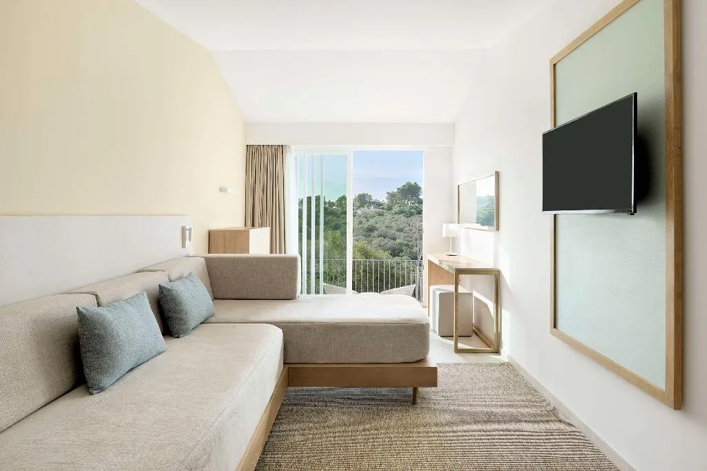 FAMILY ROOM GRAND Room, Iberostar Waves Cala Domingos, Majorca