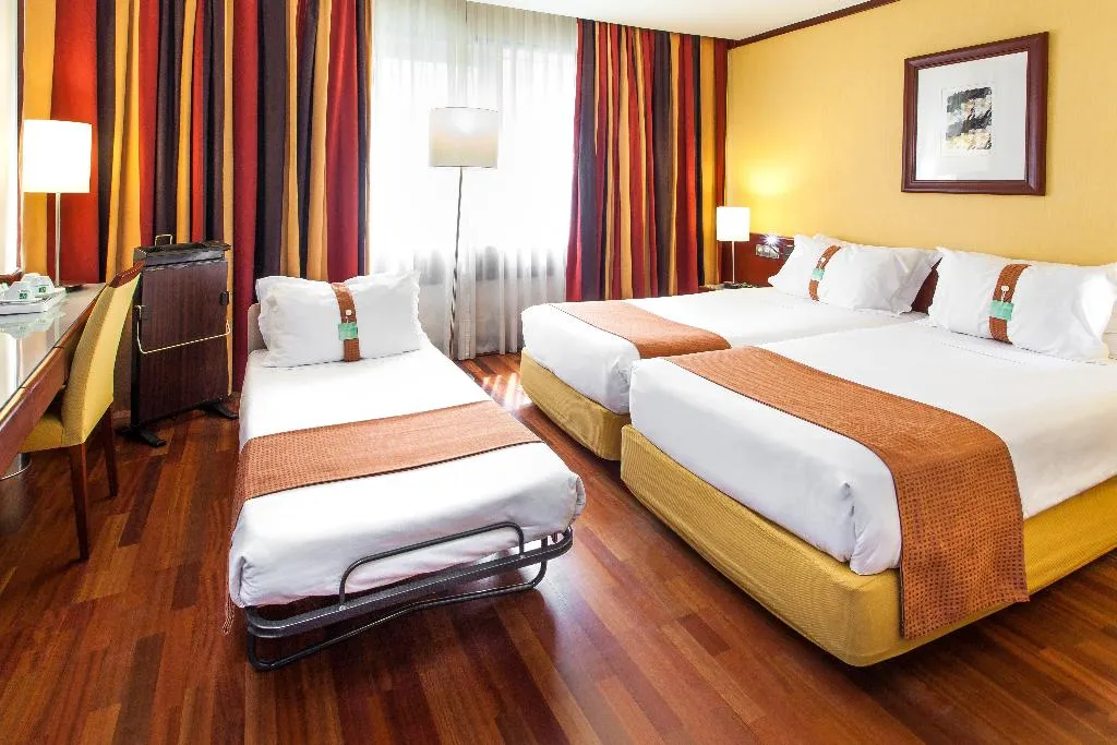 TWIN STANDARD Room, Holiday Inn Lisbon Continental, Lisbon