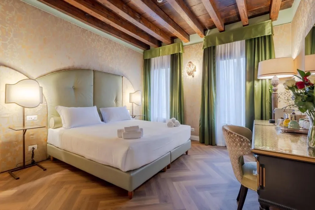 Room, Relais Piazza San Marco, Venice
