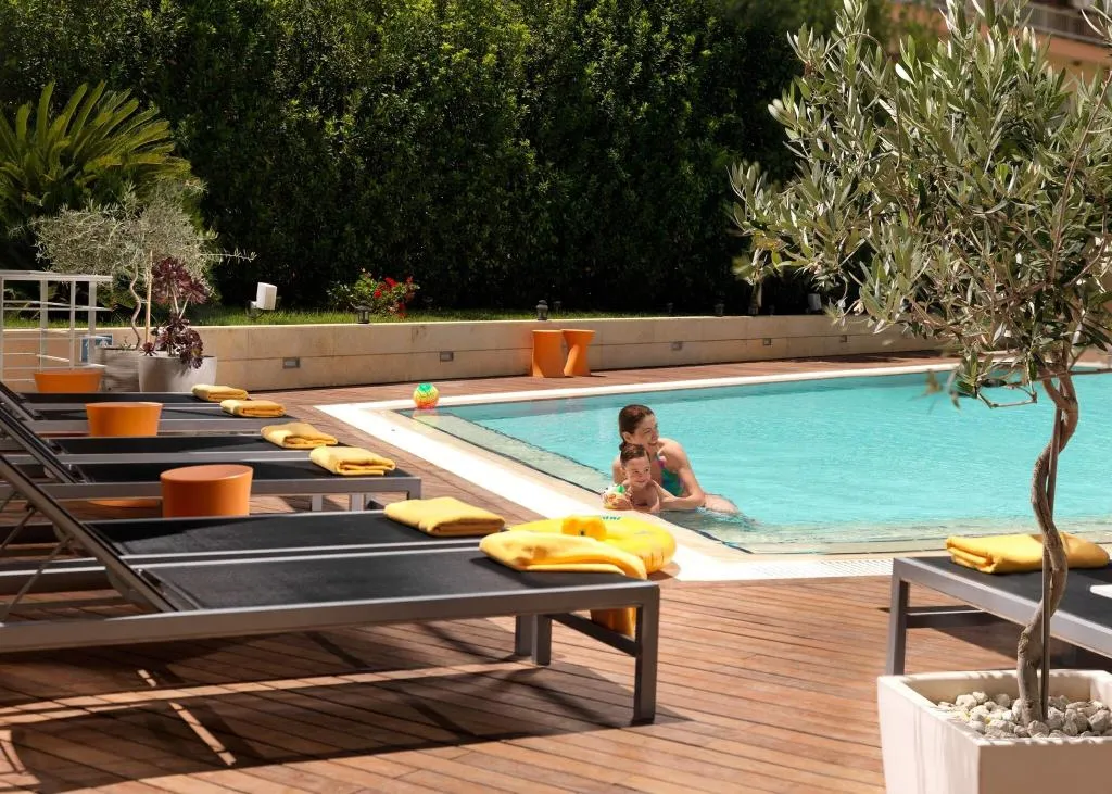 Pool, Elefsina Hotel, Athens