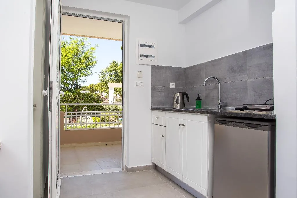 STUDIO CAPACITY 3 Room, Casa Stavris, Rhodes