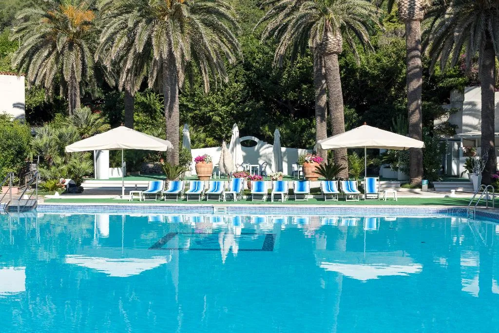 Pool, Maga Circe, Rome