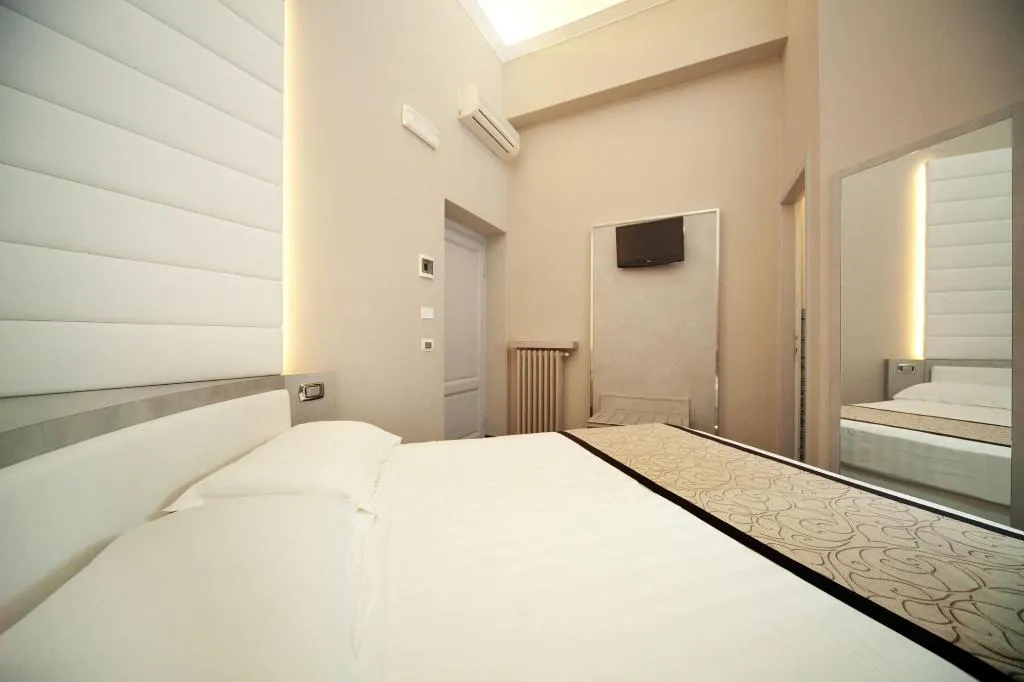 Room, Residenza Le Fonticine, Florence