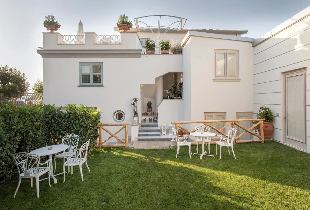 General view, Don Antonino Relais, Naples