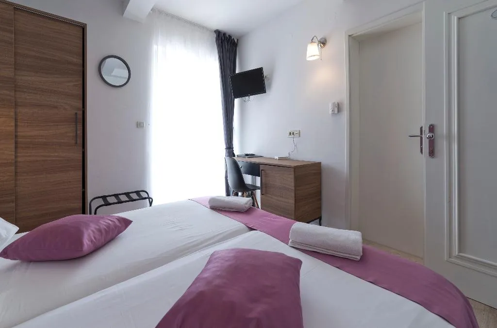 Double or Twin STANDARD Room, Perla, Dubrovnik