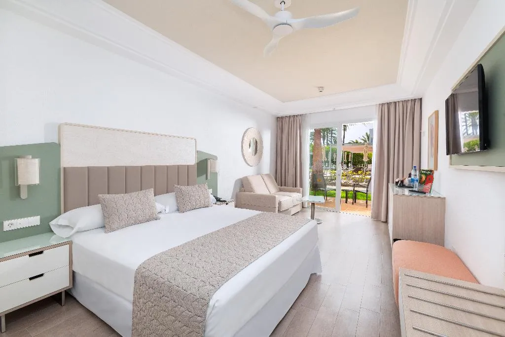 Double or Twin WITH TERRACE Room, Hotel Riu Gran Canaria - All Inclusive, Gran Canaria